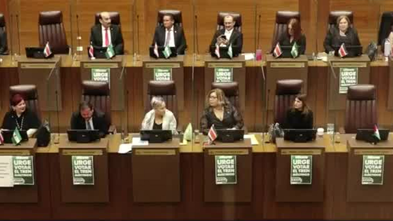 Ausencia evitan sanción a Fabricio Alvarado