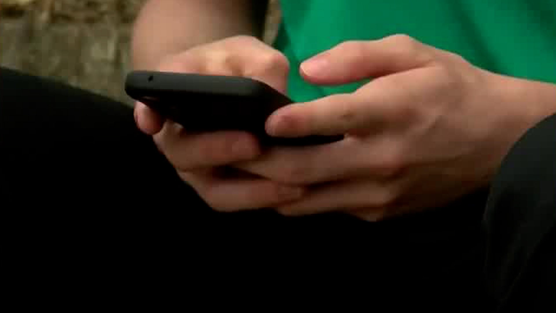 Menores detenidos por difusión de material de abuso sexual infantil