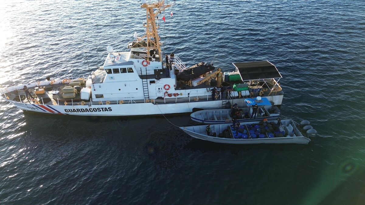 Guardacostas decomisa más de una tonelada de droga en el Pacífico costarricense