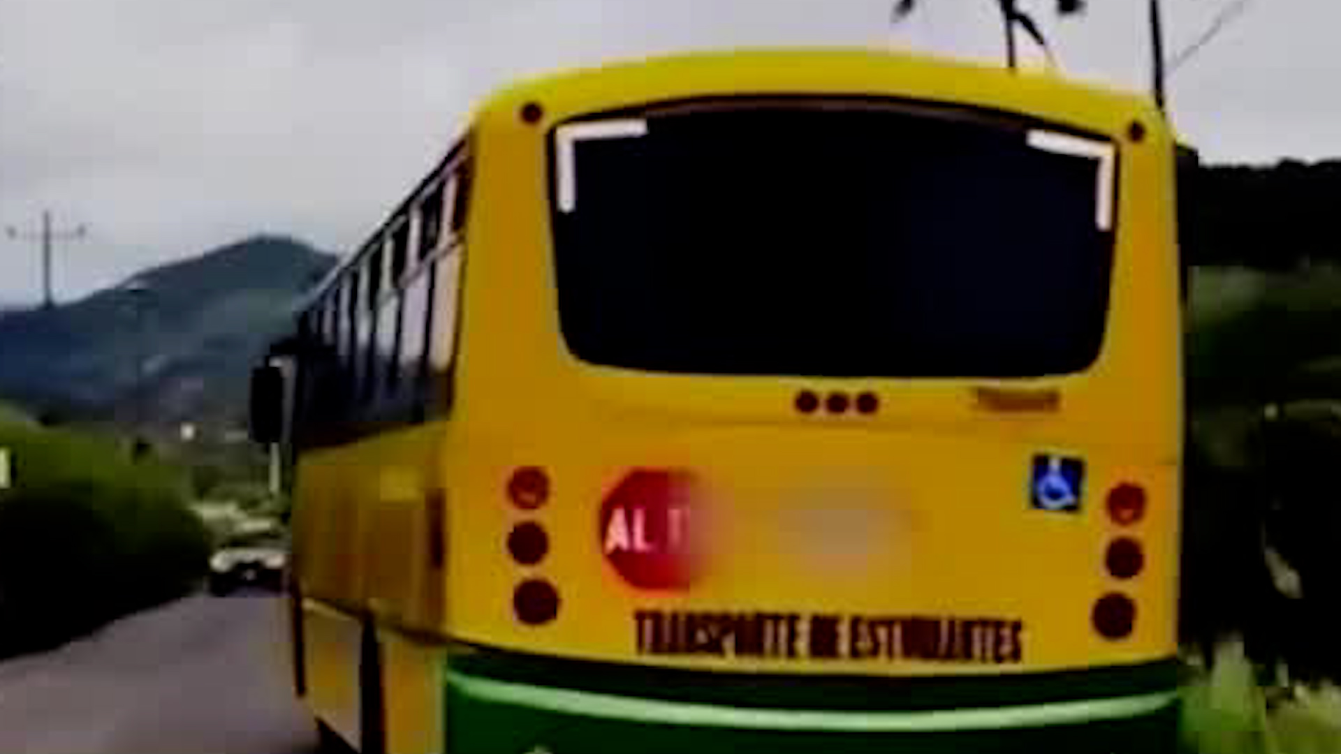 Conductor de autobús en aparente estado de ebriedad | VIDEO