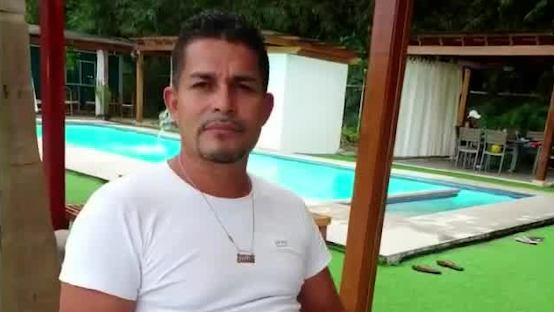 Gemelos son acribillados dentro de local comercial en Matina