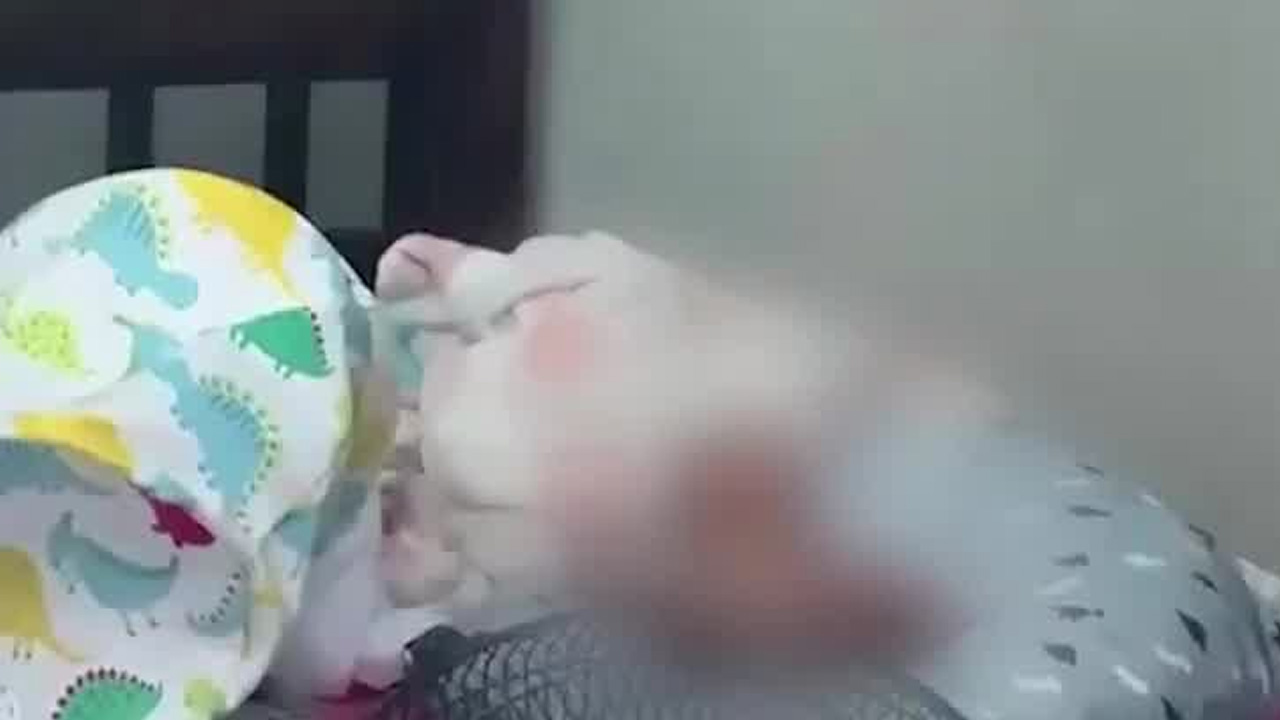 Madre grabó agresiones contra su propio bebé