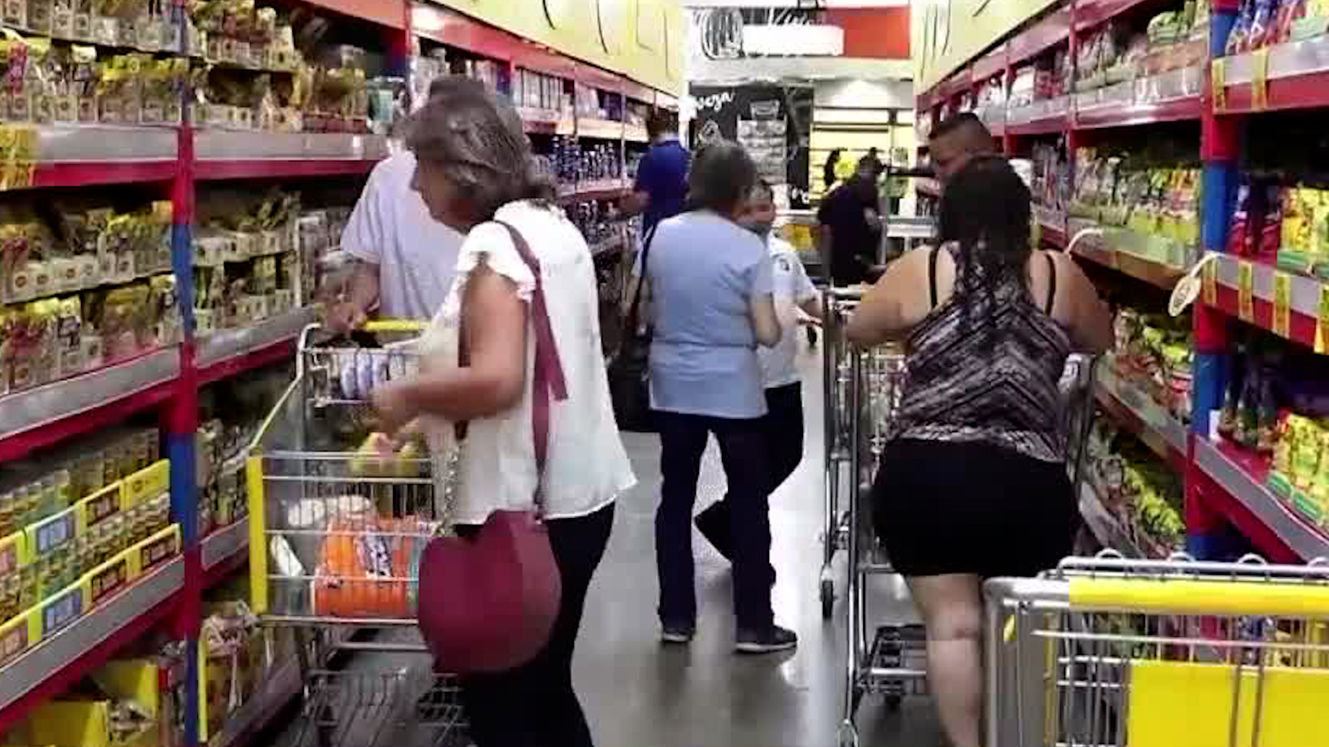 Canasta básica supera los 56 mil colones por persona