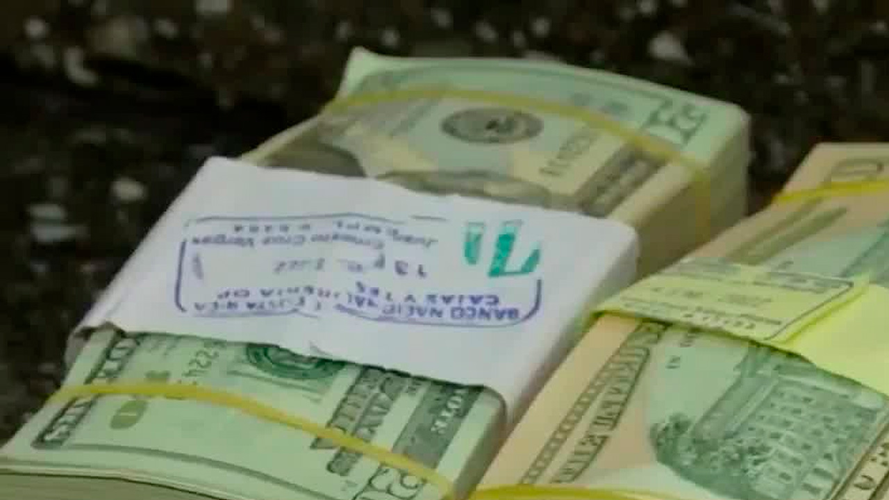 Dólar ‘cae’ a niveles no vistos desde 2007