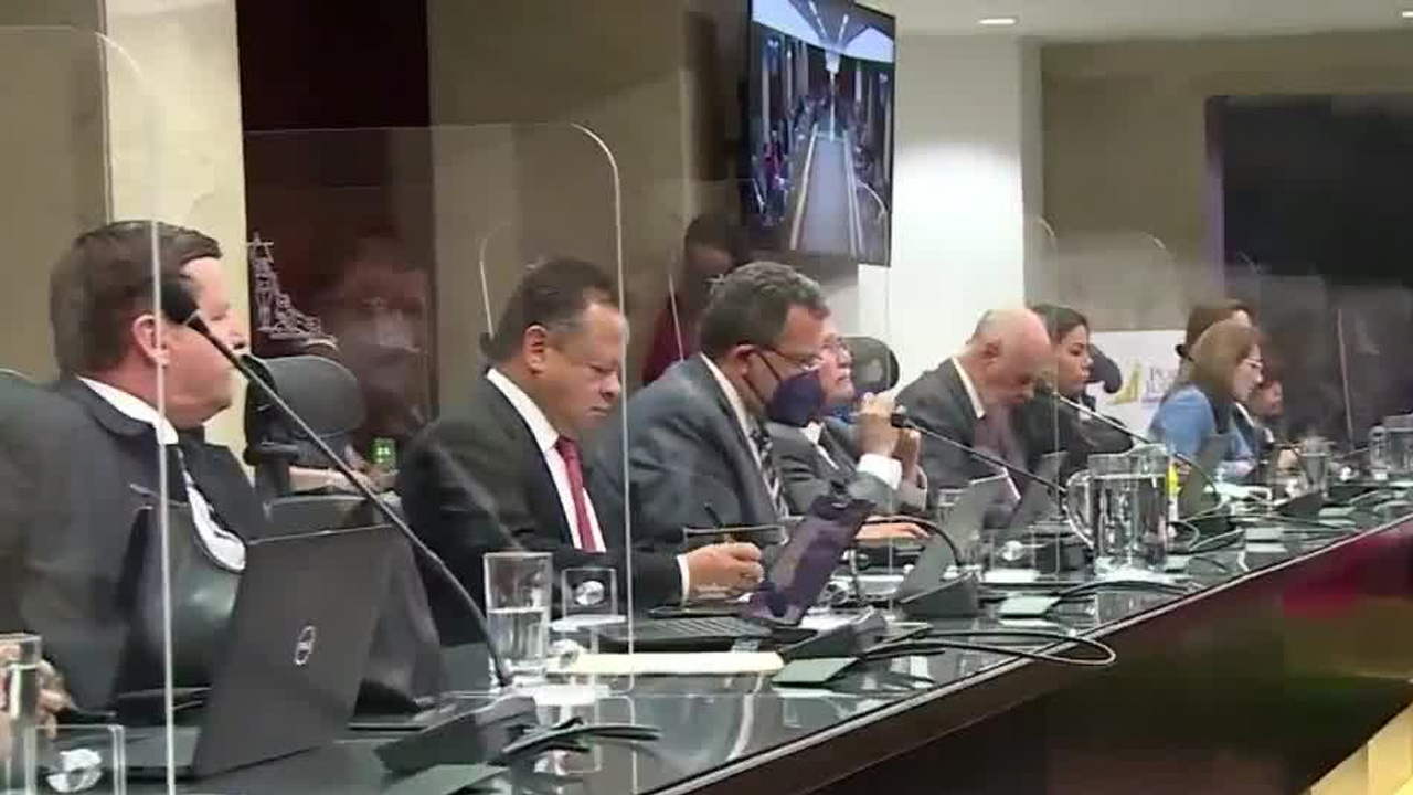 Congresista pide no reelegir magistrados