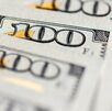 La diferencia entre ambos precios se conoce como spread.