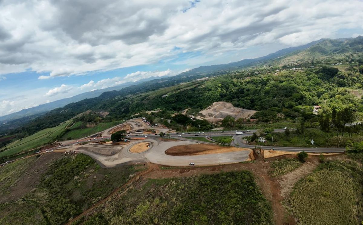 La obra busca mejorar el flujo vehicular y facilitar el acceso al cantón. (MOPT)