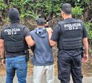 Sospechoso detenido por los agentes judiciales. (OIJ)