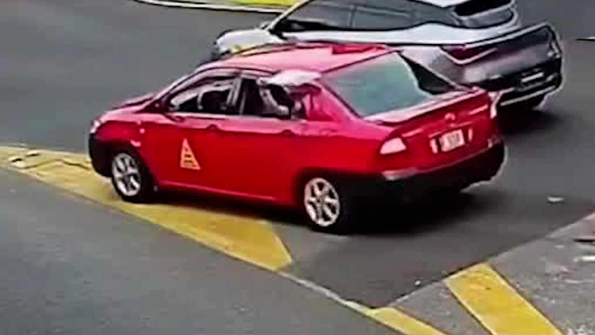 Rápida acción policial fue clave para salvar a mujer | VIDEO