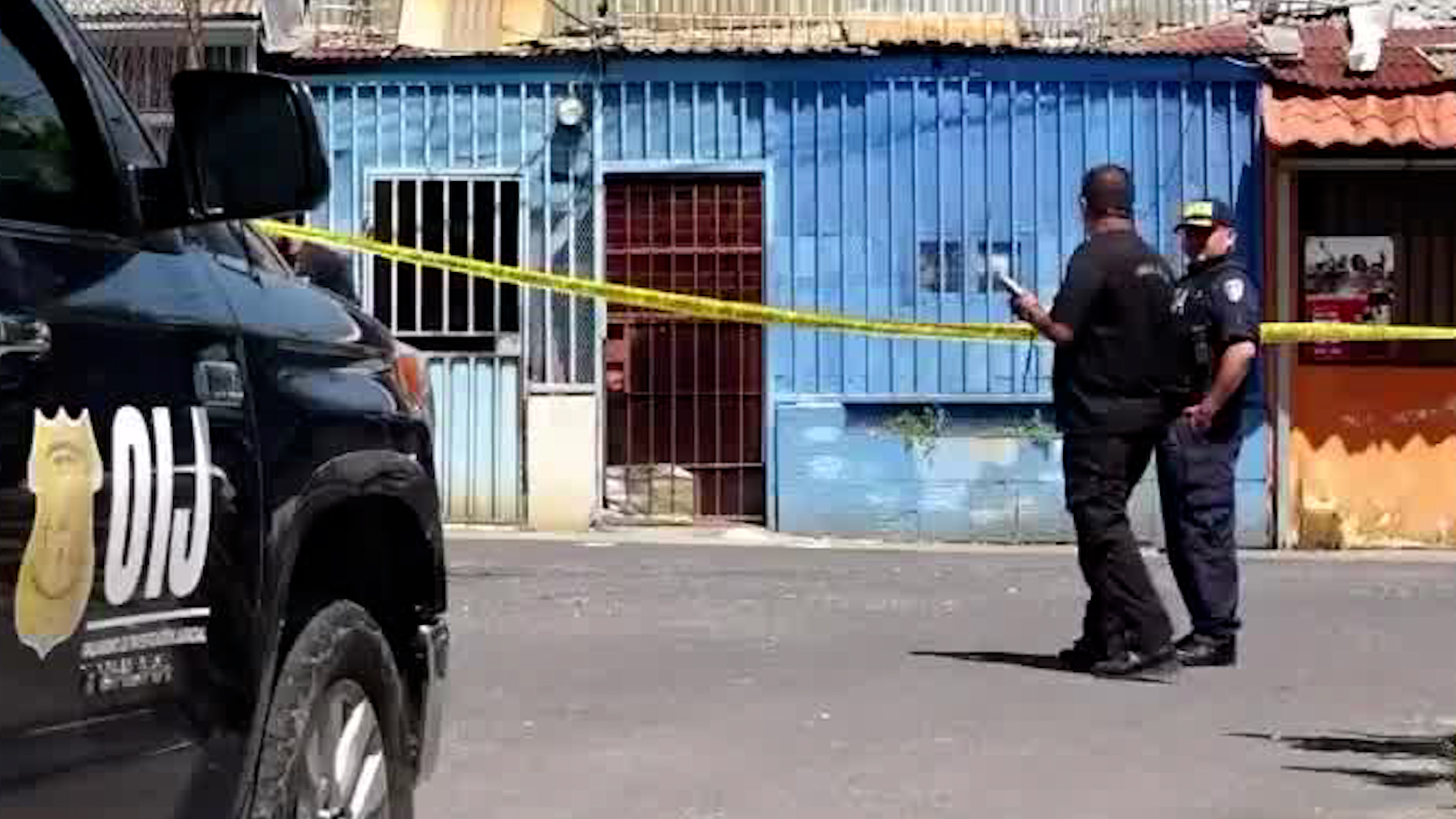 Sicarios ingresan a vivienda y ejecuta joven de 22 años