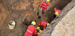 Las labores de rescate continúan en el sitio.. (Cuerpo de Bomberos)