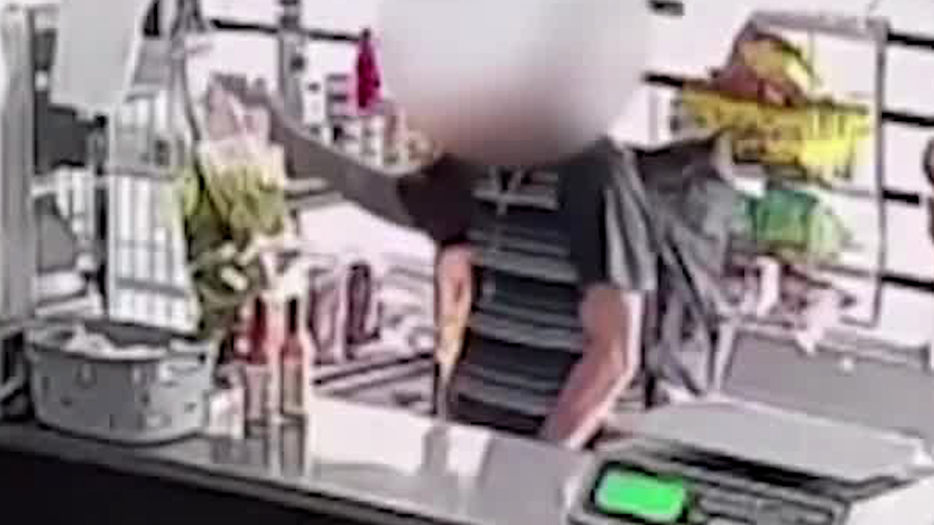 Captan aparente hurto hormiga en carnicería | VIDEO