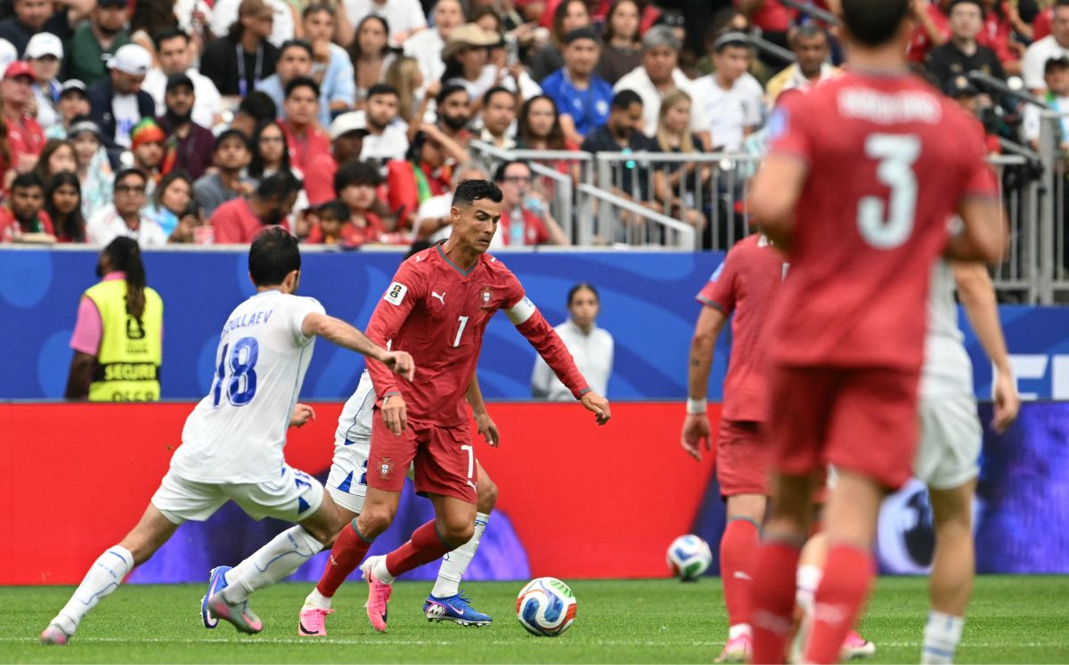 Cristiano Ronaldo, quien hizo historia al marcar en seis Mundiales. (Foto por RONALDO SCHEMIDT / AFP)