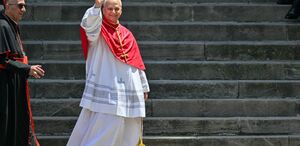 El papa aterrizó en Barcelona en la segunda etapa de su visita a España. (Foto por MANAURE QUINTERO / AFP)