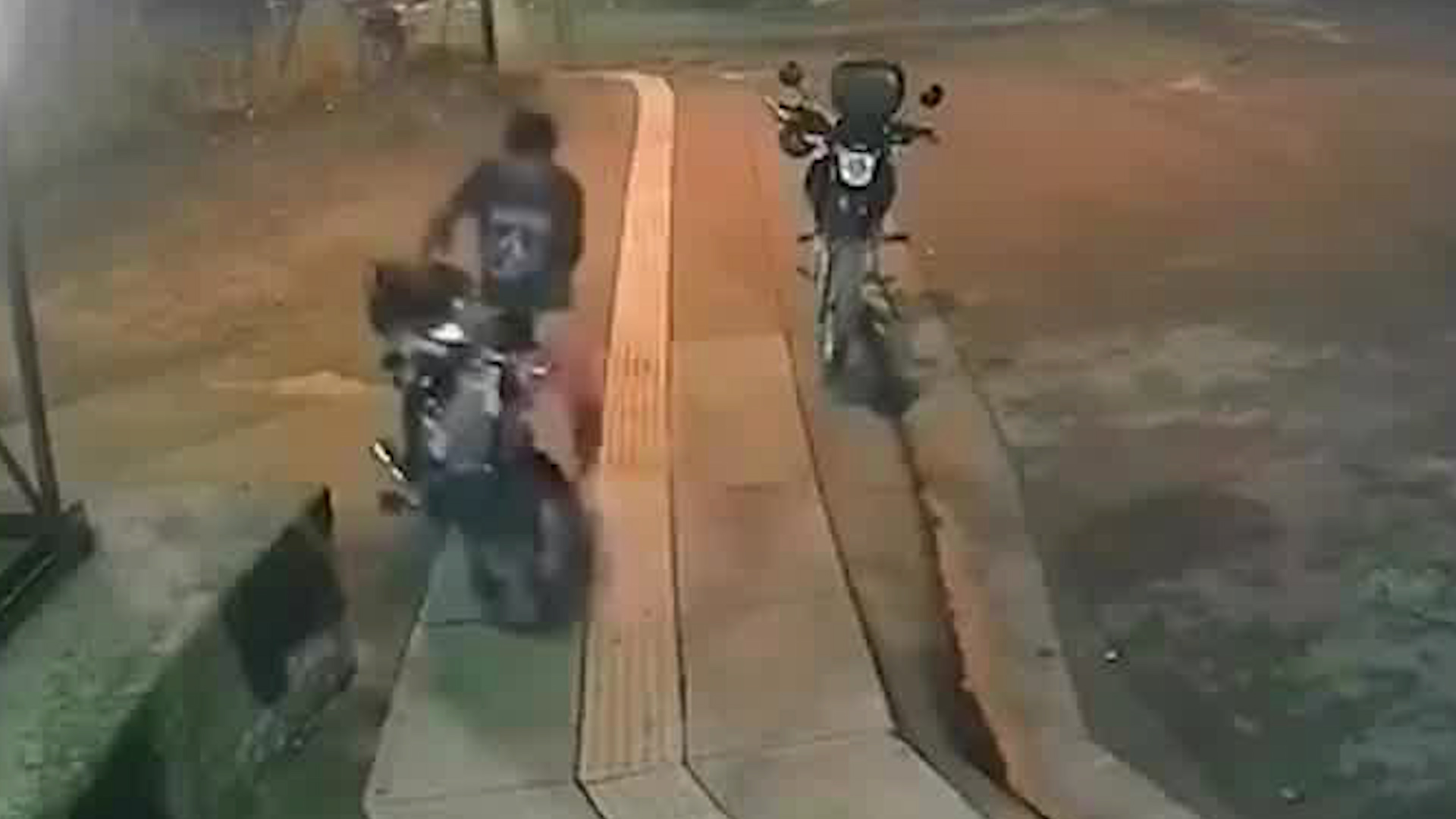 Sospechosos roban bicimoto en Alajuela