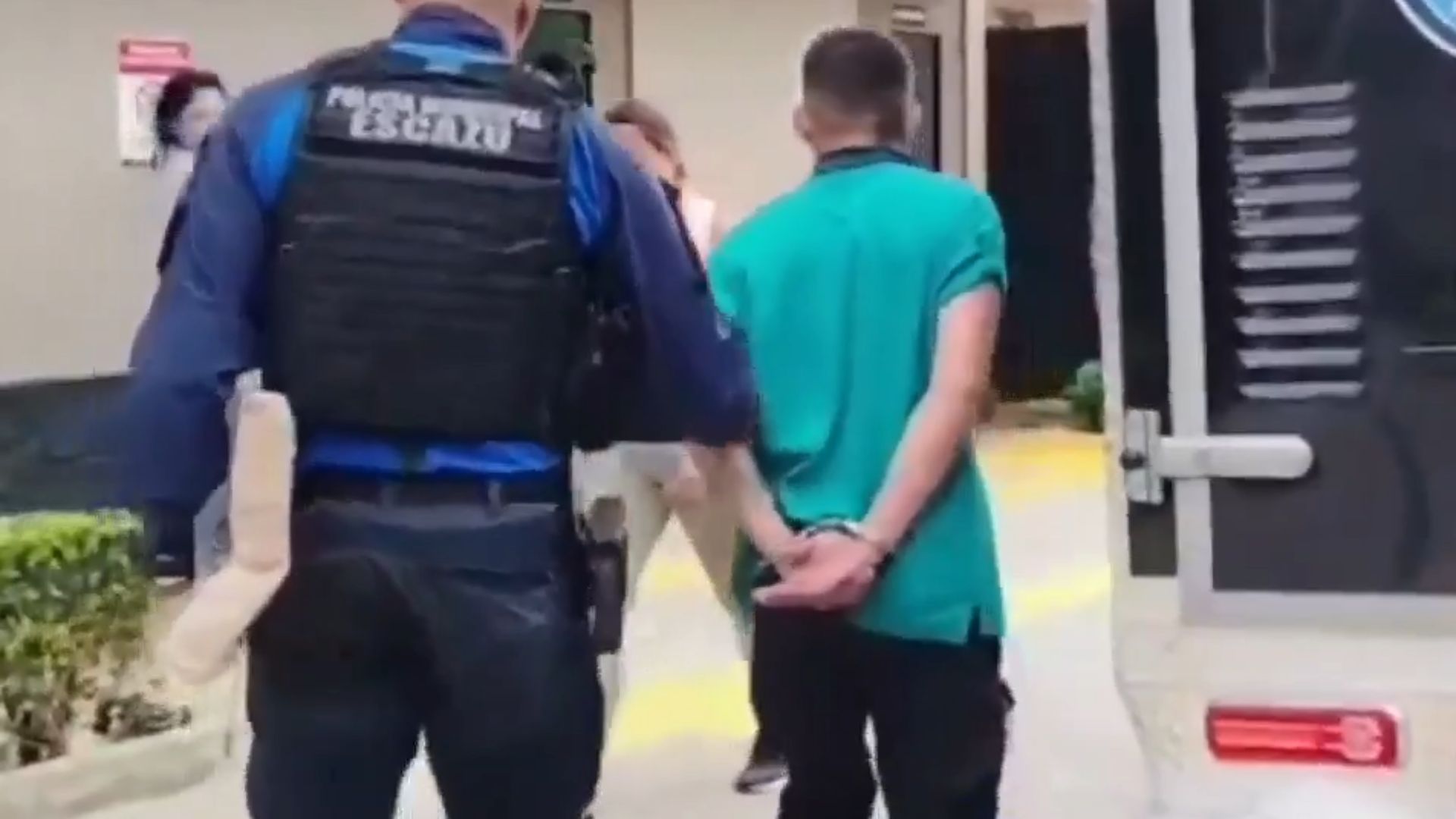 Detienen a hombre tras presunta amenaza contra su pareja