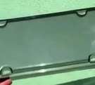 Conductores utilizan micas, tapas abatibles y cubiertas