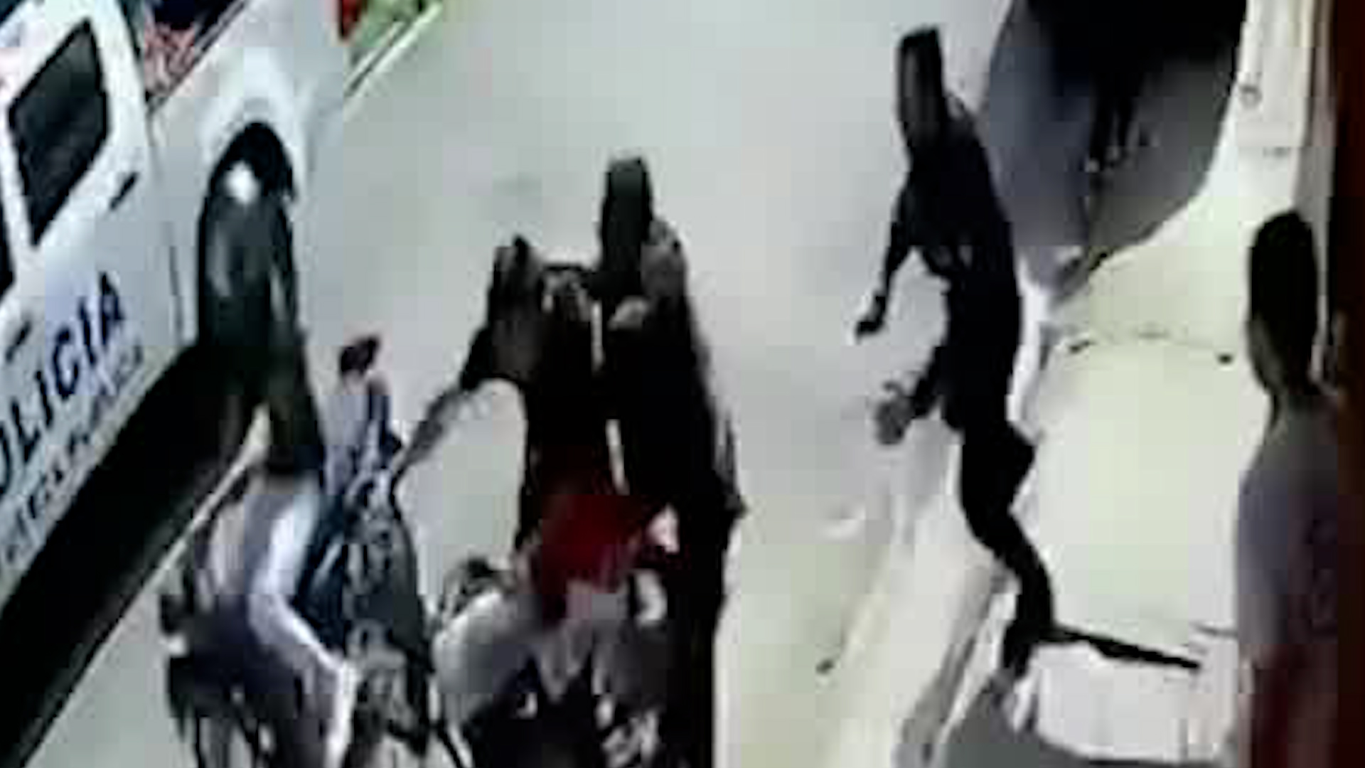 Hombre armado intentó huir de la policía
