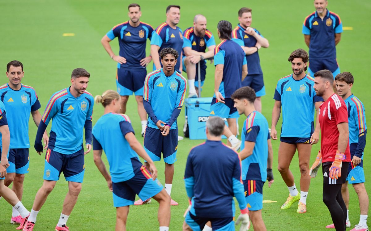 Selecciones buscan un boleto para avanzar a los octavos. (Foto por FREDERIC J. BROWN / AFP)