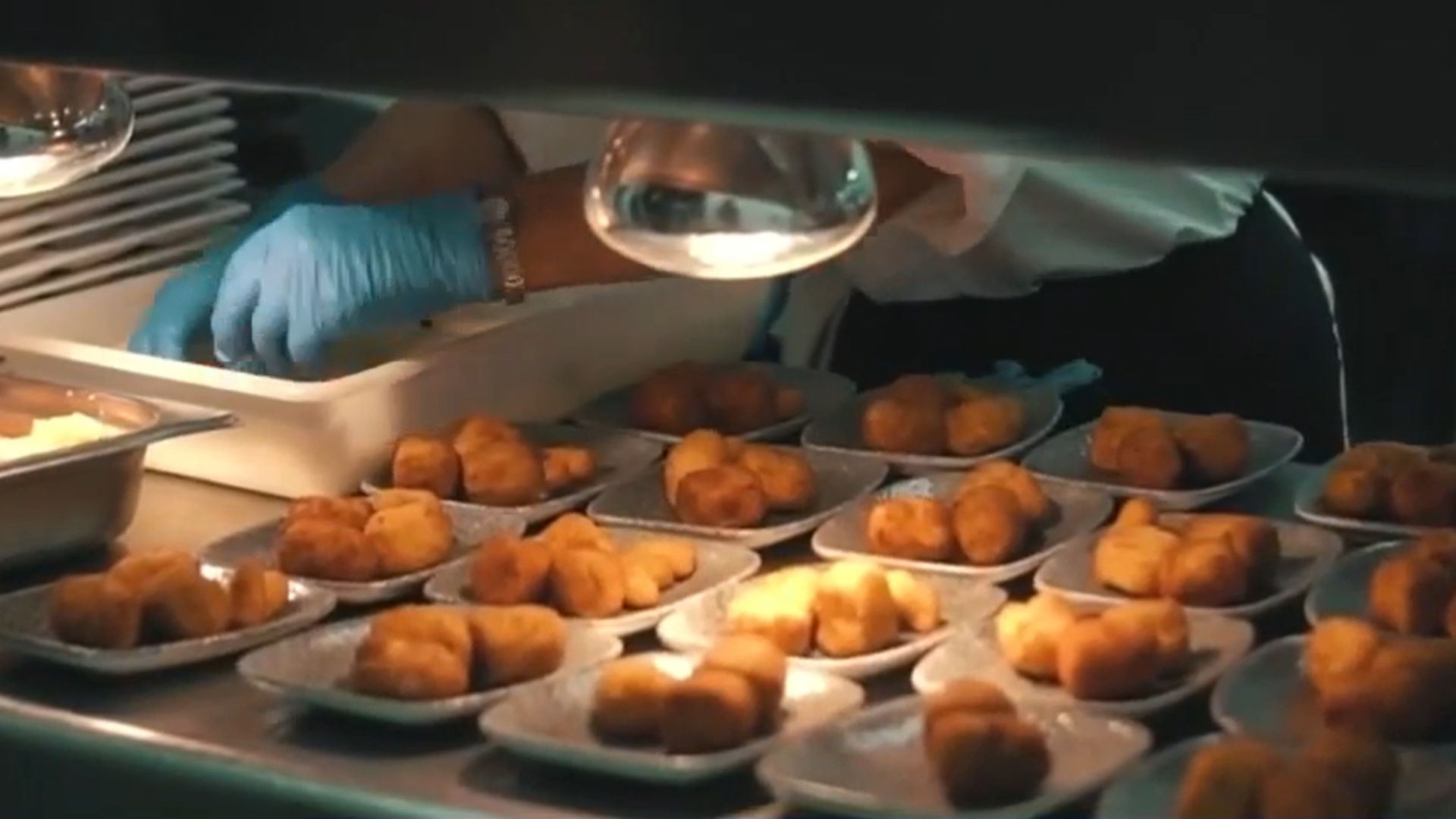Alerta sanitaria por nuggets con plástico