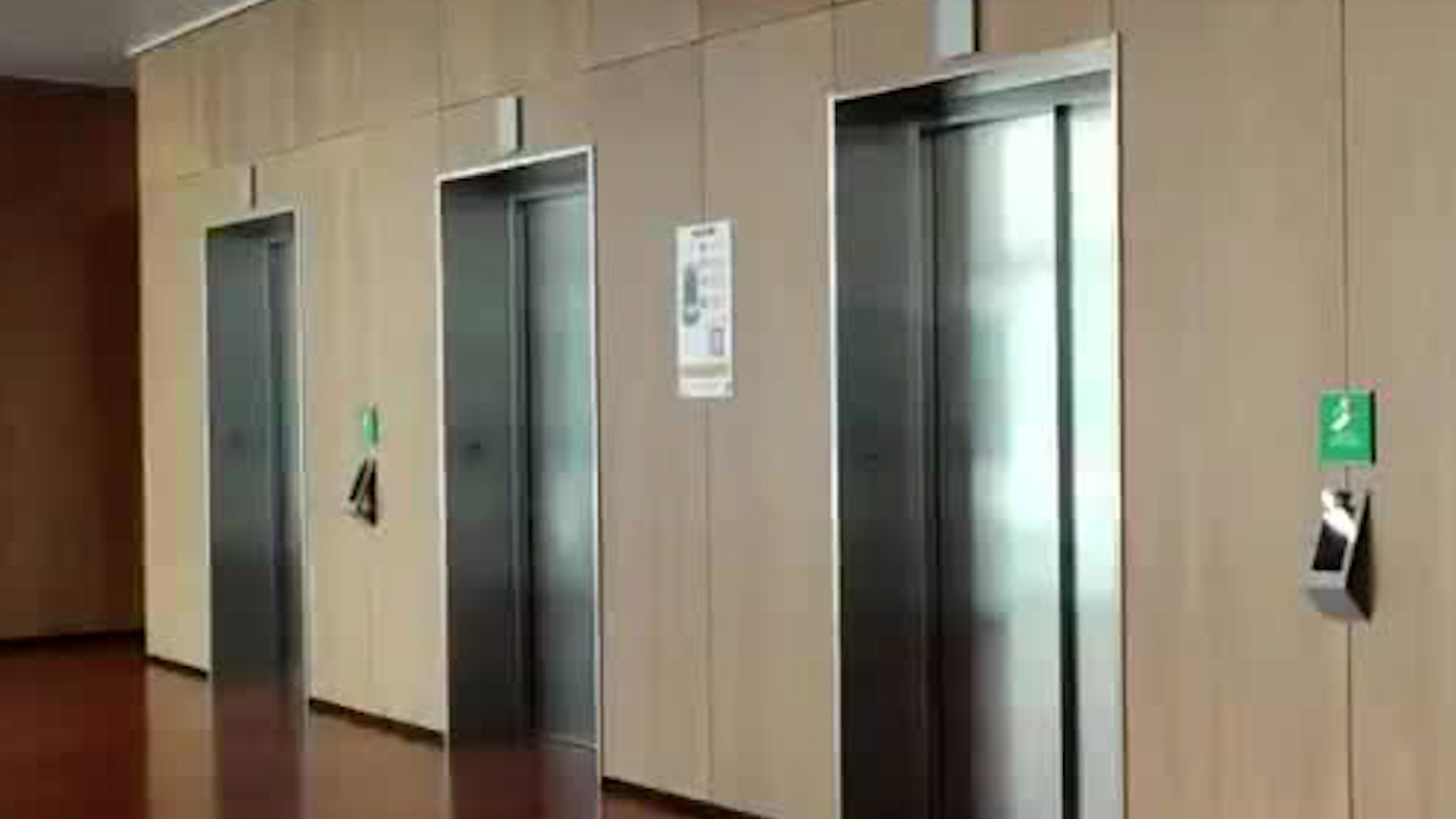 Ascensores desatan polémica en la Asamblea
