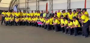 Bomberos regresan al país tras misión humanitaria