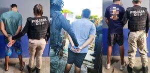 Tres de los detenidos en Orotina. (OIJ)