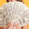 La diferencia entre ambos precios se conoce como spread.