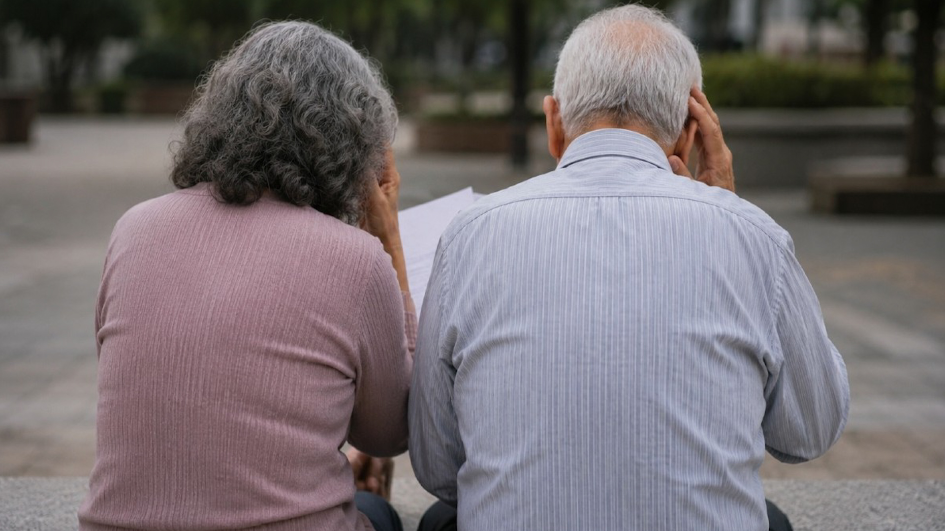 Adultos mayores no pueden dejar de trabajar