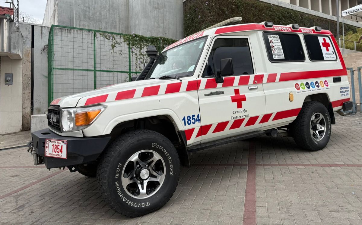 El adolescente de 14 años fue llevado de urgencia al Hospital San Juan de Dios.