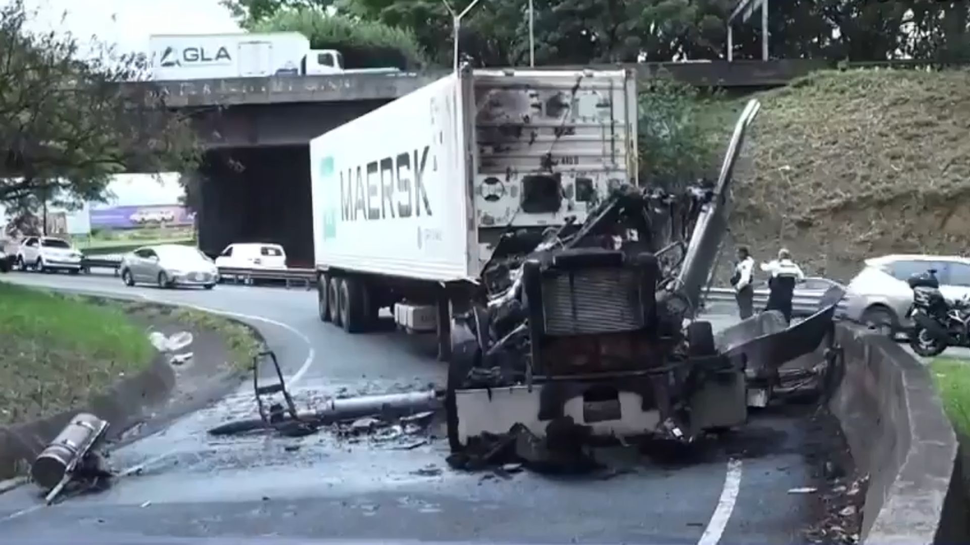 Incendio de tráiler colapsó importante acceso a San José