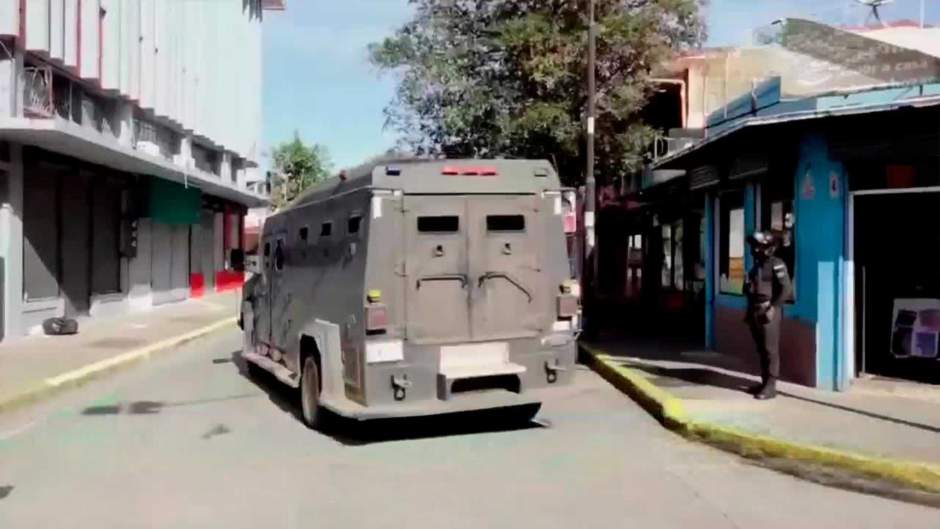 Así fue el traslado de alias ‘Diablo’ y ‘Tan’ a Tribunales | VIDEO
