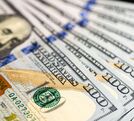 La diferencia entre ambos precios se conoce como spread.