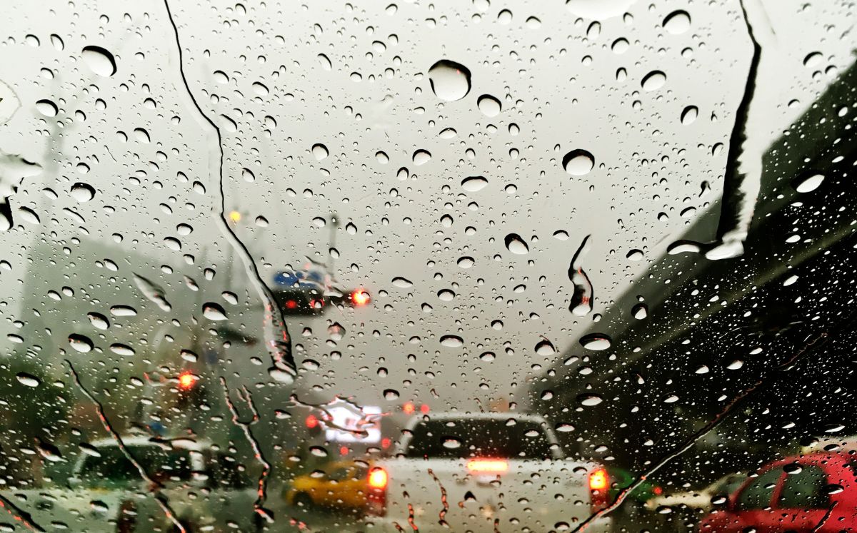 Onda tropical #26 aumentará las lluvias y tormentas este martes en varias regiones del país.