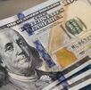 La diferencia entre ambos precios se conoce como spread.