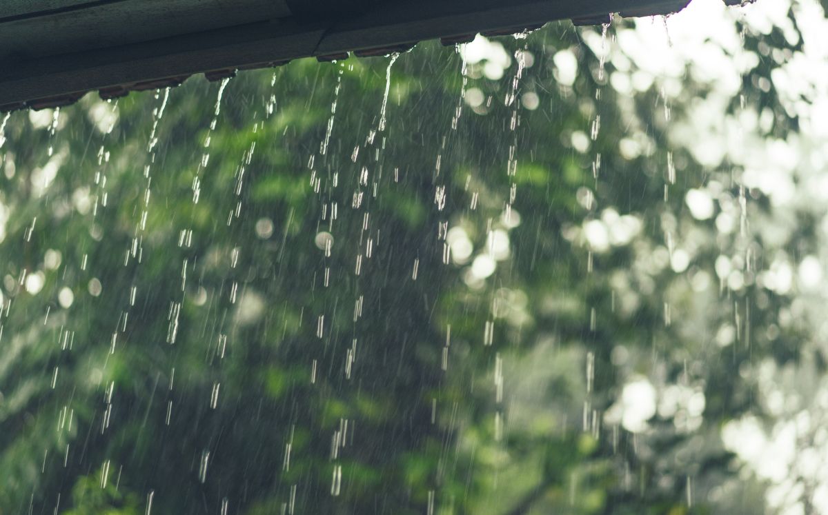Onda tropical #28 provocará lluvias y tormentas eléctricas este lunes en gran parte del país.