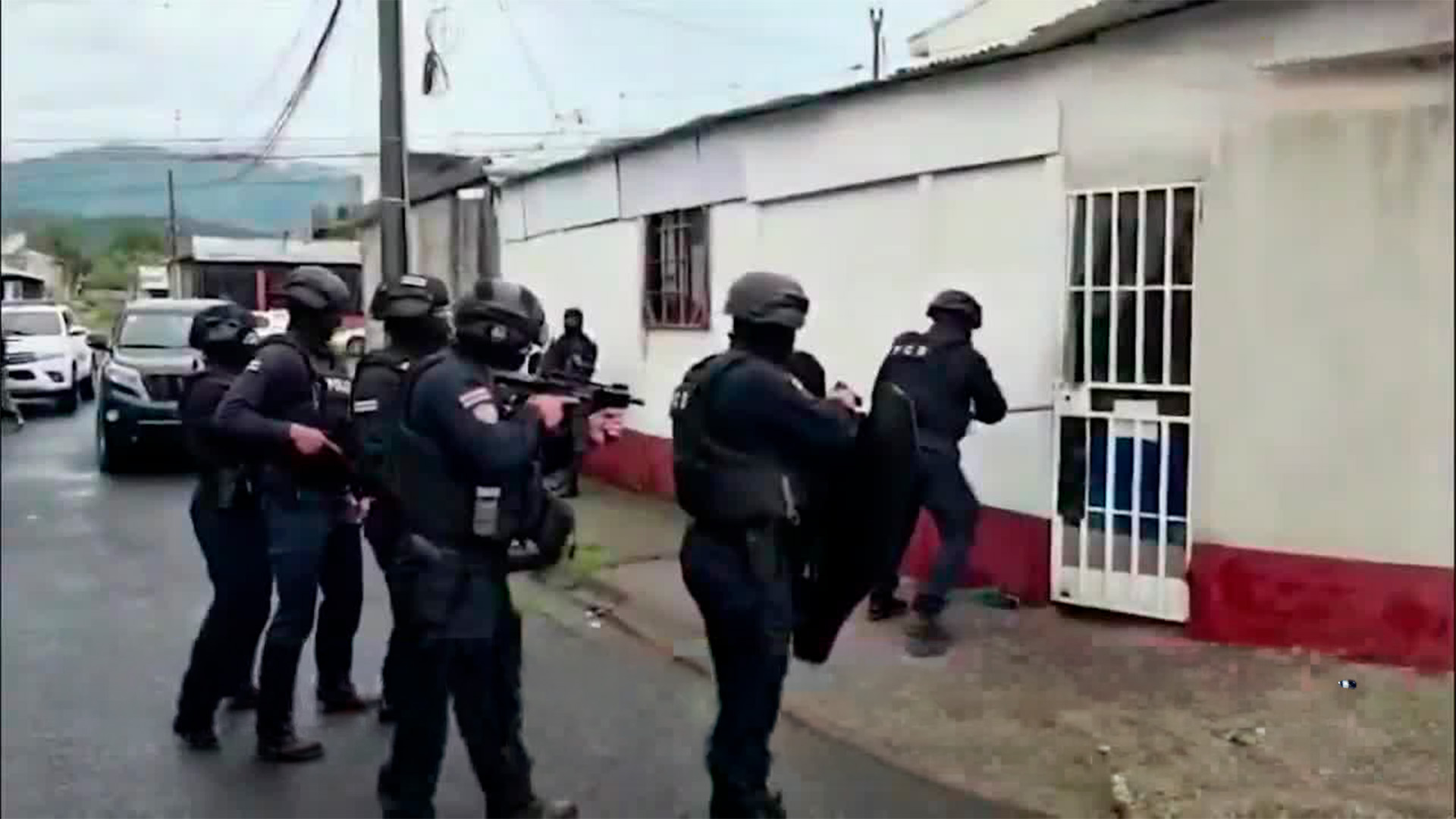 Desarticulan narcomenudeo a 200 metros de escuela en Desamparados