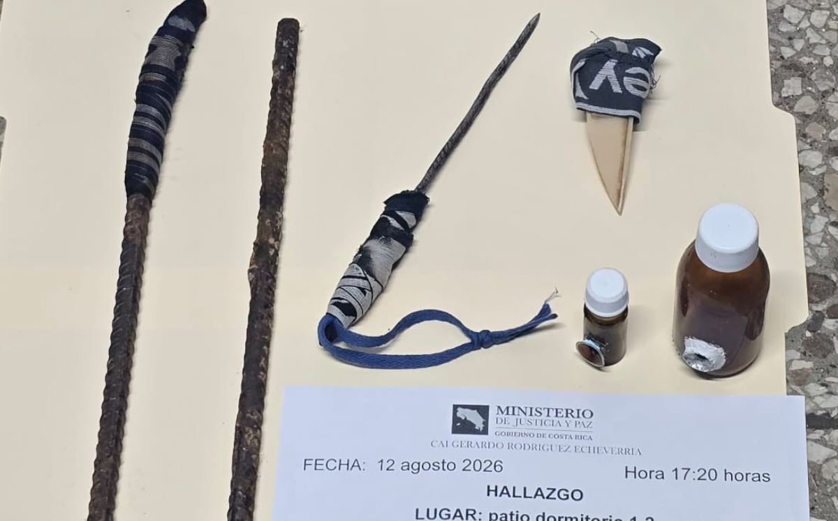 Policía Penitenciaria descubre escondite de armas en cárcel