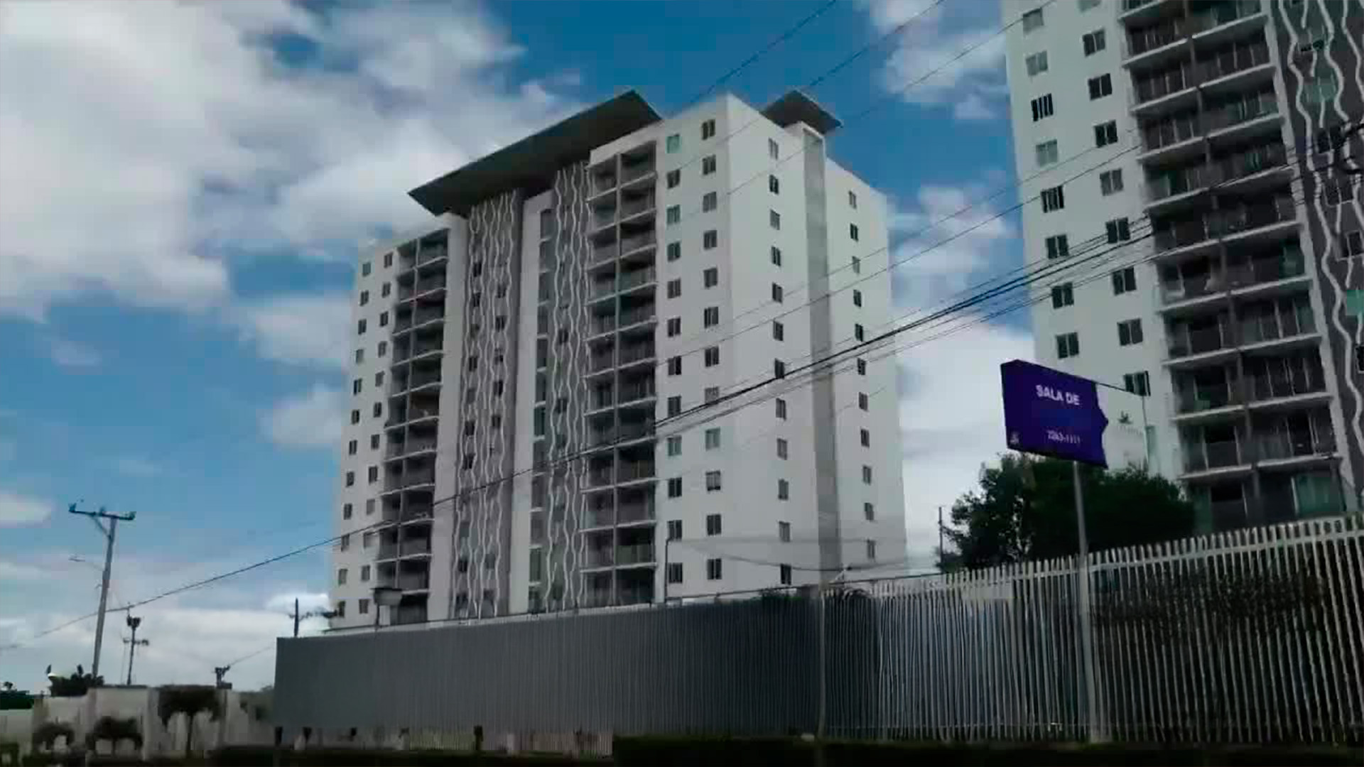 Niño cae 12 pisos en condominio en Heredia