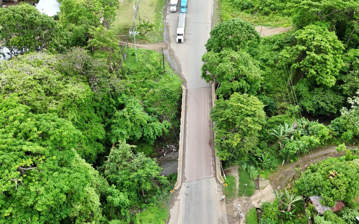 Nuevo puente en La Cruz mejorará la conexión vial de la Ruta 1