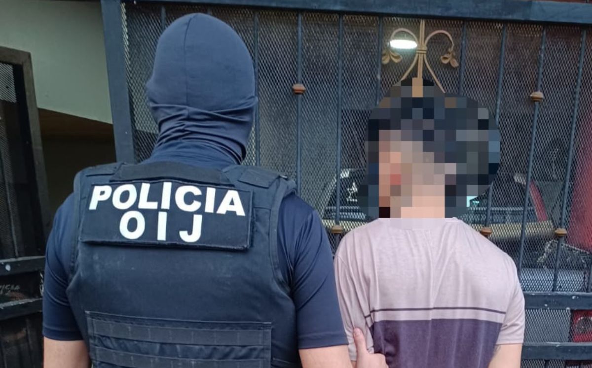Uno de los sospechosos detenidos en Limón. (OIJ)