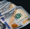 La diferencia entre ambos precios se conoce como spread.