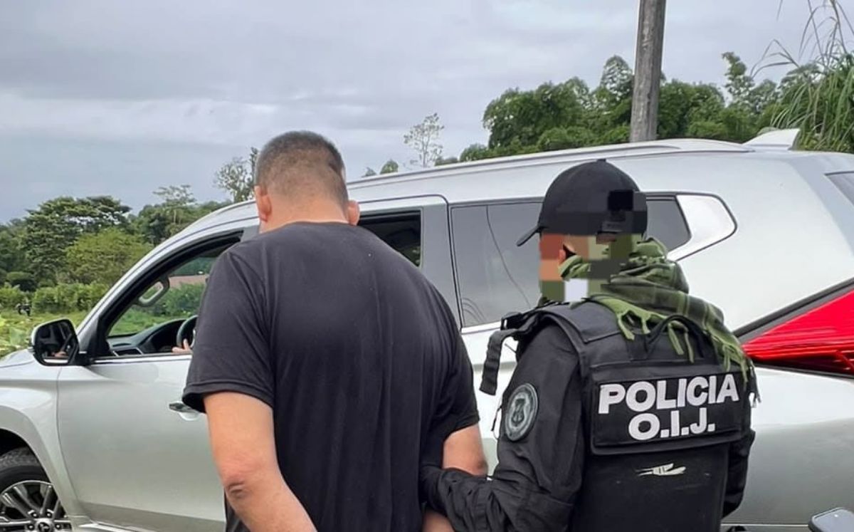 Fiscalía ordena captura de policía ligado a grupo de “Diablo”