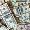 La diferencia entre ambos precios se conoce como spread.