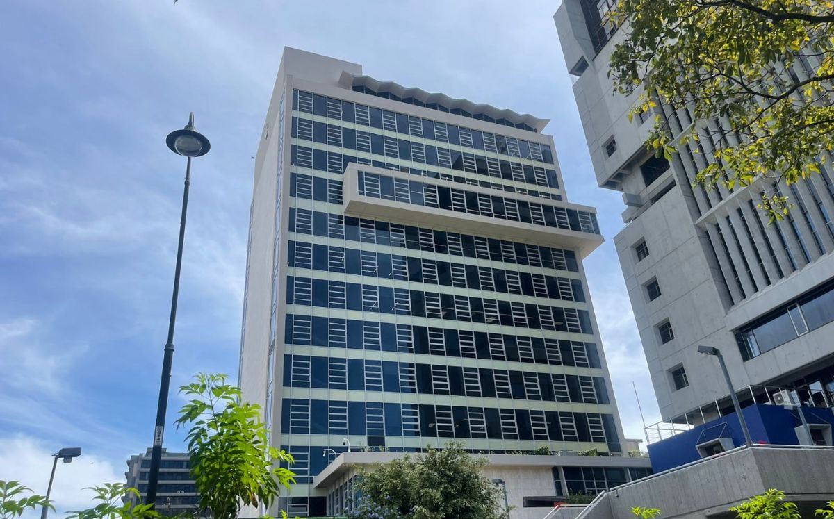 CCSS suspende 202 cirugías por huelga