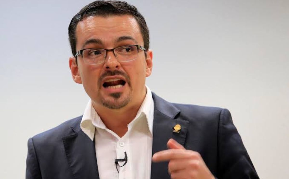 Diputados cuestionan avance de jornadas 4×3