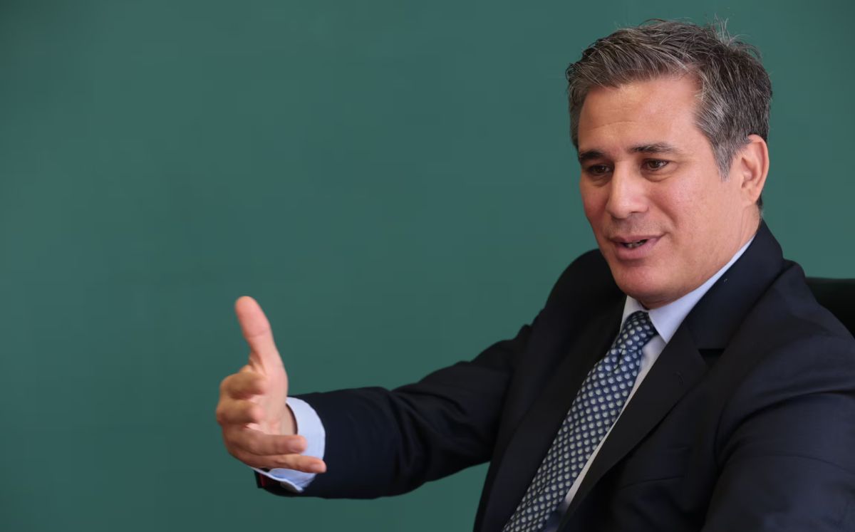 Manuel Tovar se pronuncia tras dejar la Cancillería