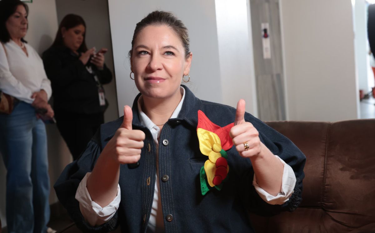 Claudia Dobles habla sobre el futuro de Puntarenas entre abucheos