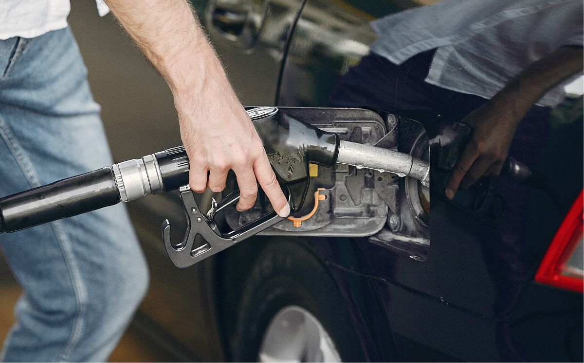 Aresep aprobó los nuevos precios de los combustibles para octubre.