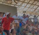 Gritos y abucheos interrumpen sesión en Puntarenas